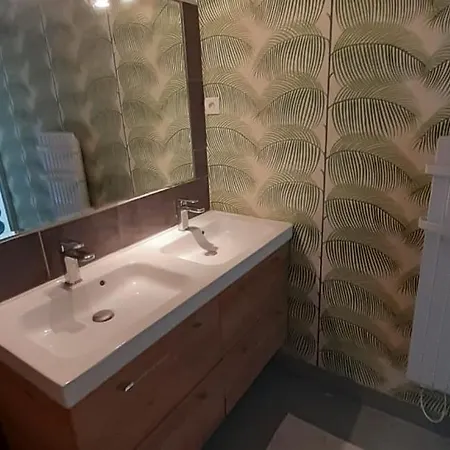Maison De Caractere Proche Centre ラ・ロシェル