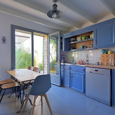 Maison De Caractere Proche Centre La Rochelle (Charente-Maritime)