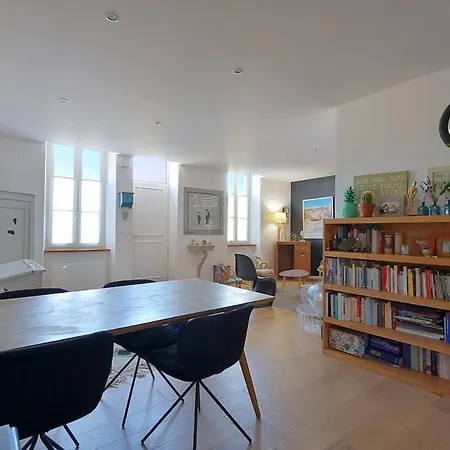 Maison De Caractere Proche Centre Willa La Rochelle (Charente-Maritime)